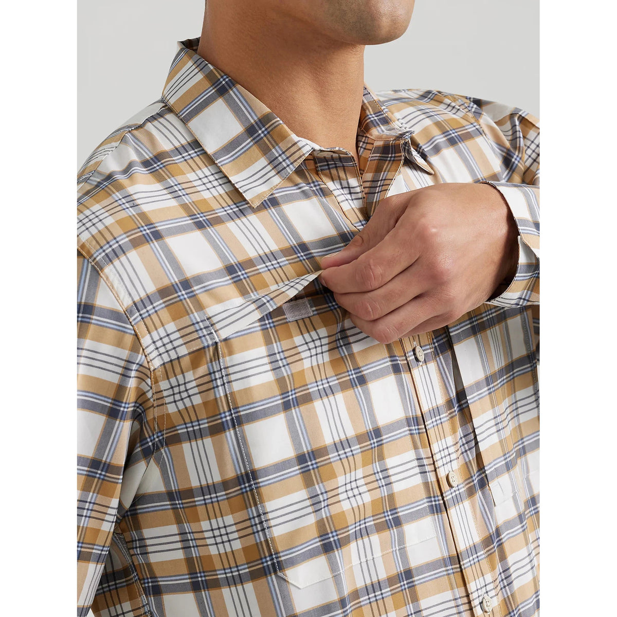 Wrangler Men's ATG Long Sleeve Men's Hike To Fish Plaid - Bistre
