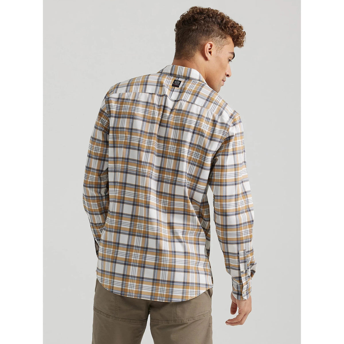 Wrangler Men's ATG Long Sleeve Men's Hike To Fish Plaid - Bistre