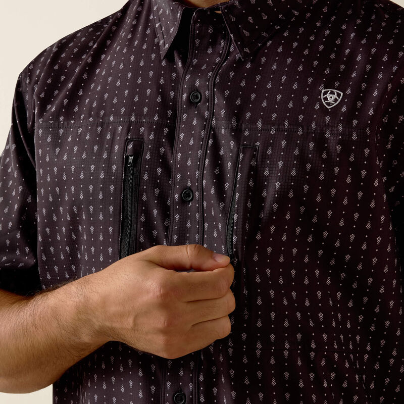 Ariat Men's Printed VentTEK Classic Fit Short Sleeve Shirt - Rhubarb Red
