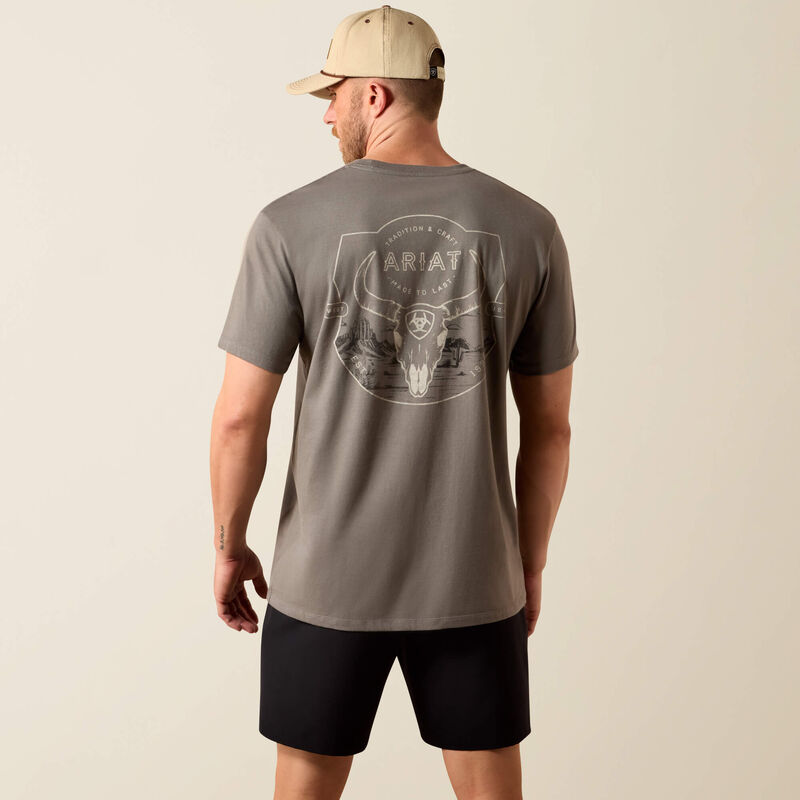 Ariat Men's Desert Badge Tradition Classic Fit Tee Shirt - Smoked Pearl